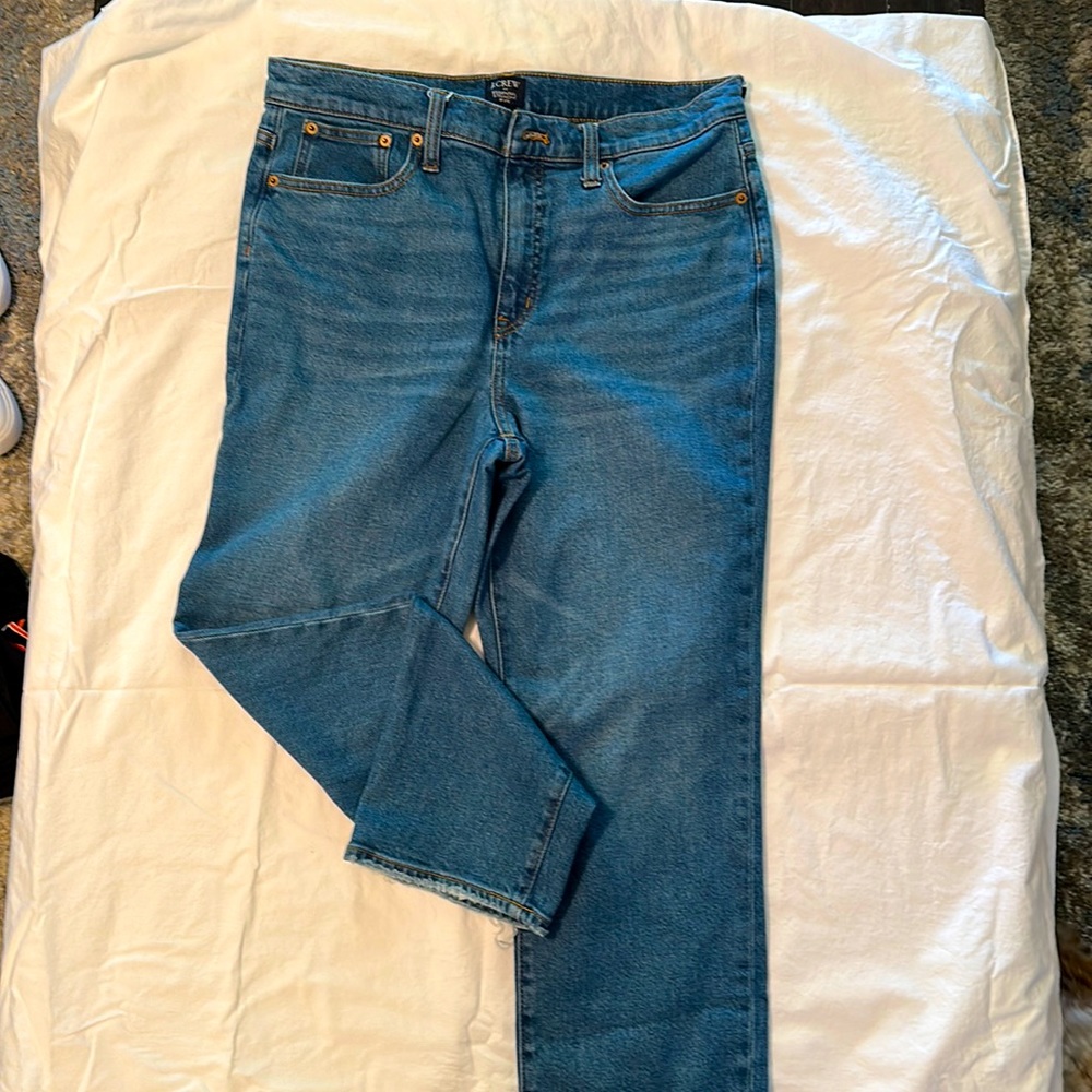 Women’s J. Crew Essential straight Jeans. Worn only one time!